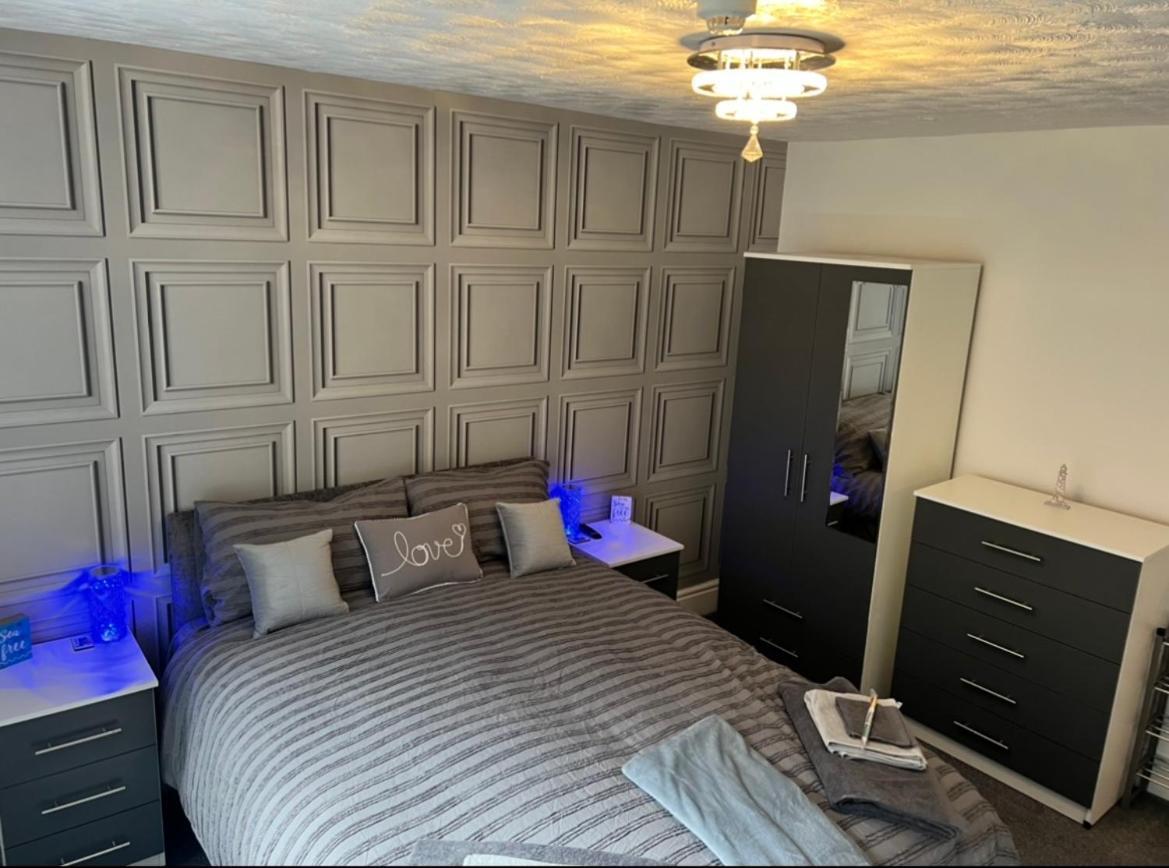 Sea View Lavish Apartment Sky Tv Whirlpool Bath Huge Balcony Newly Refurbished Bridlington Exterior foto